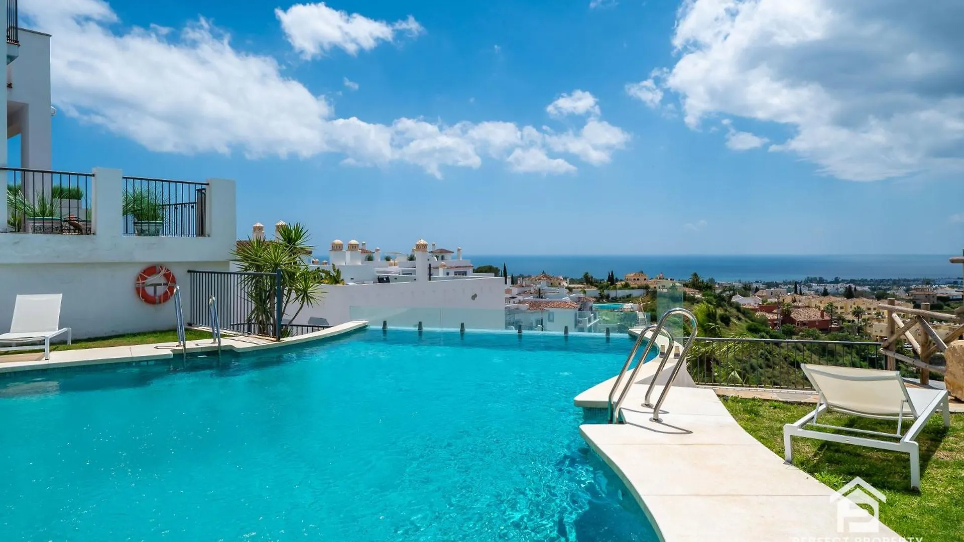 Paraiso Pueblo - 3Br With Panoramic Views And 7 Pools Estepona