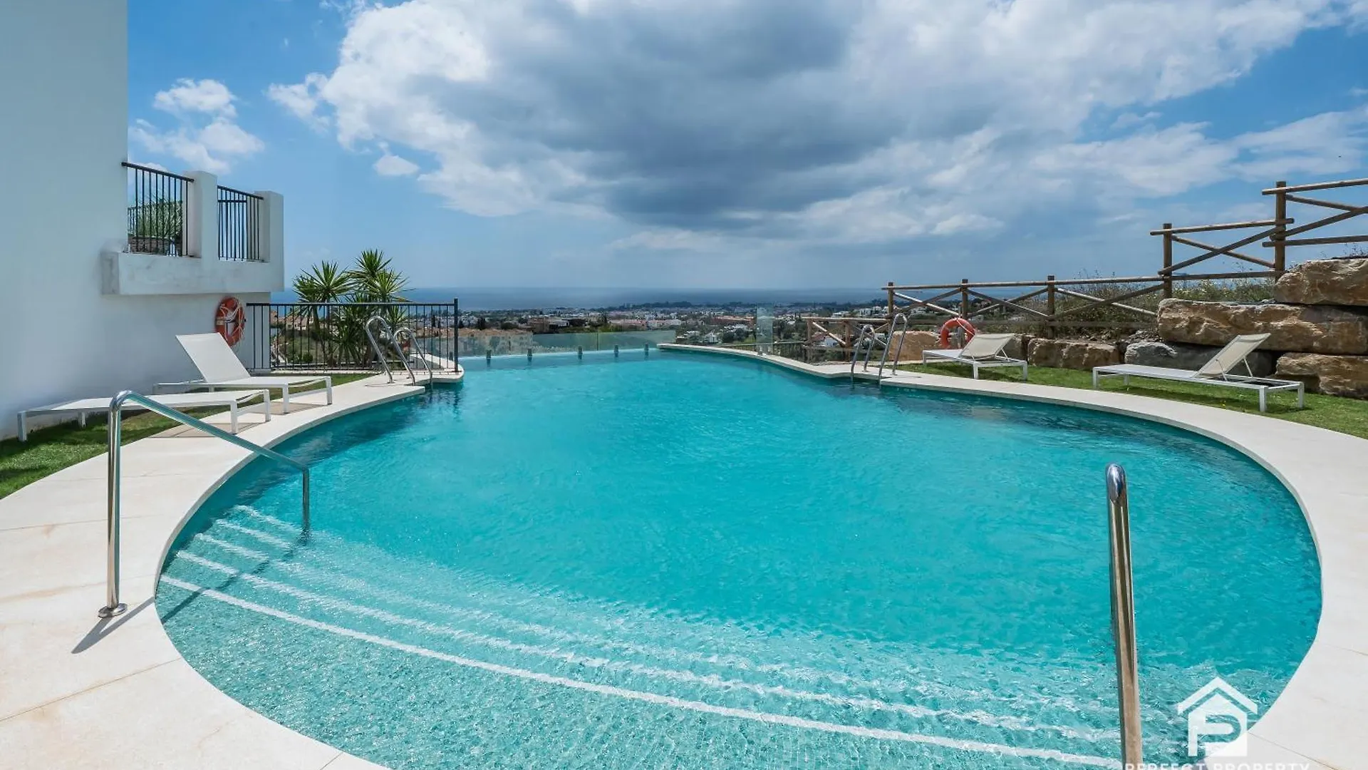 Paraiso Pueblo - 3Br With Panoramic Views And 7 Pools Estepona Apartment